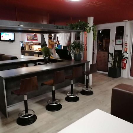 Brit Hotel Essentiel Albi Parc Des Expos 르시쿼스트러 외부 사진